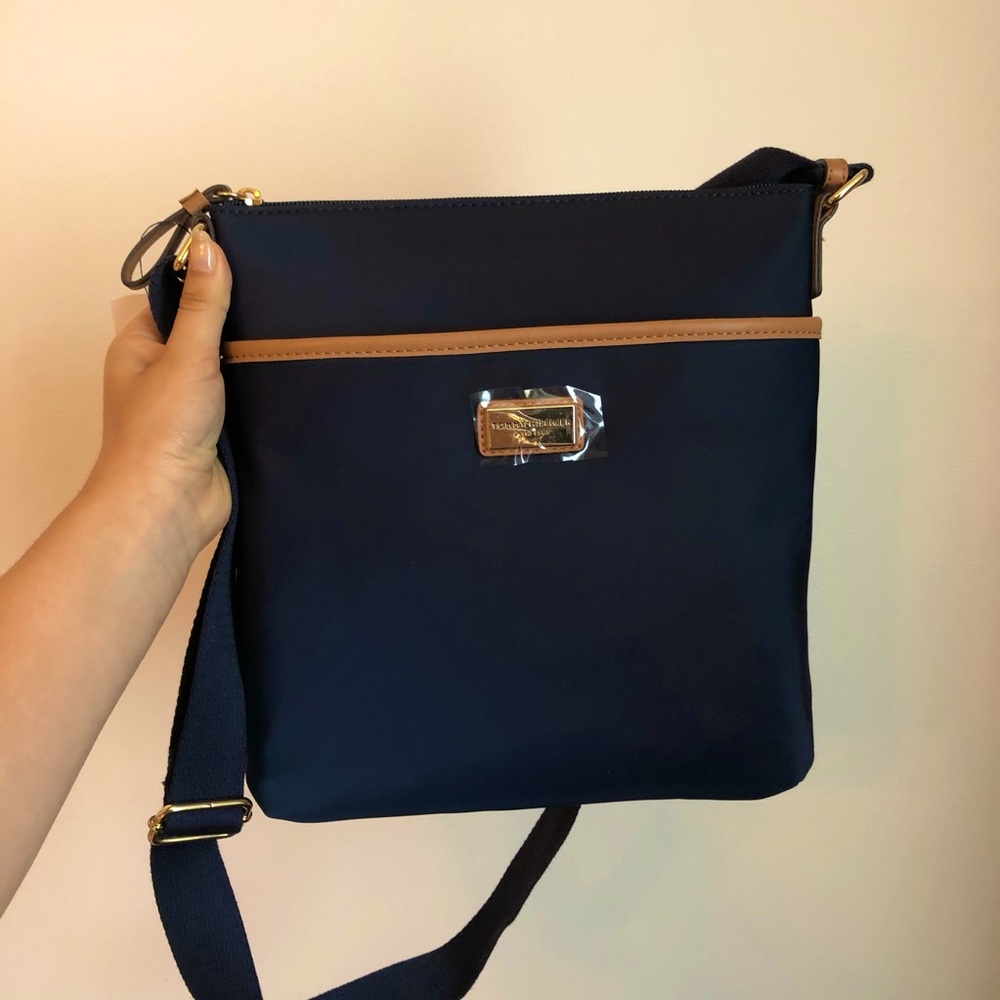 Tommy Hilfiger Navy Crossbody Bag